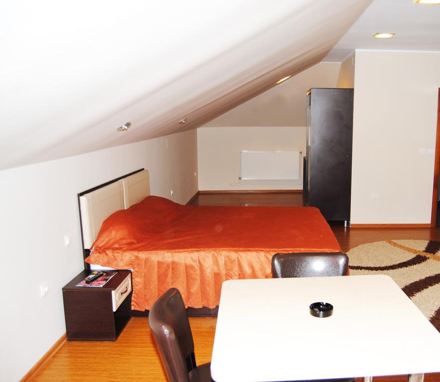 Pensiune Heavens Brăila Kamer foto